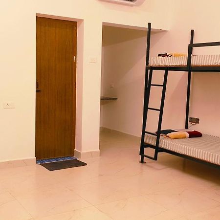 Mitra Hostel ואגאטור מראה חיצוני תמונה